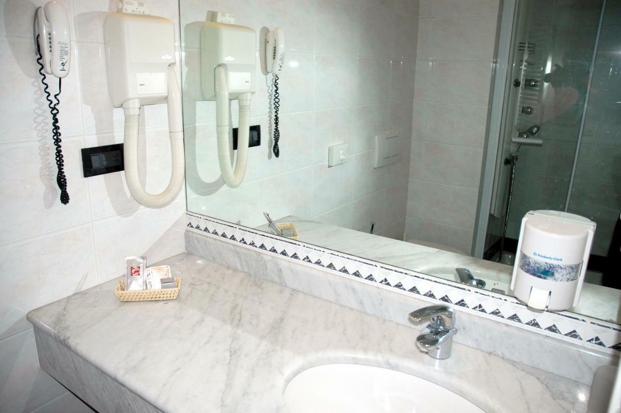 Hotel Giotto トリノ エクステリア 写真