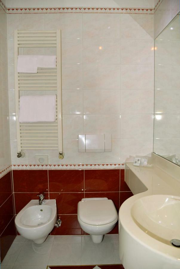 Hotel Giotto トリノ エクステリア 写真